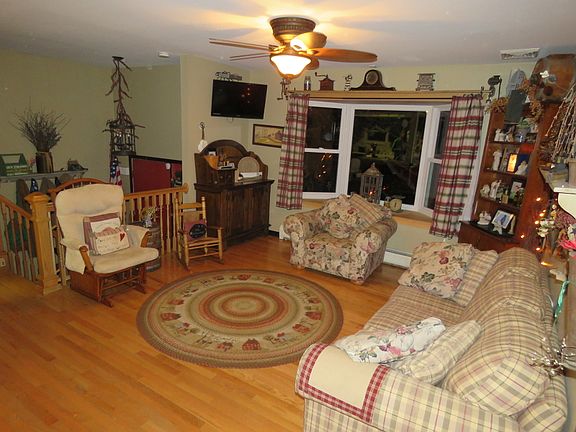 3rd image of 595 Schley Ave