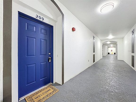 4th image of 4024 BREAKVIEW DRIVE #20904