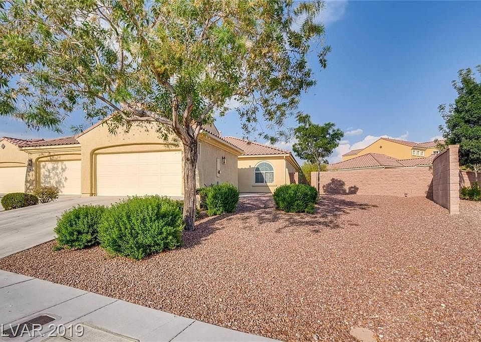 1st image of 8748 Echo Grande Dr
