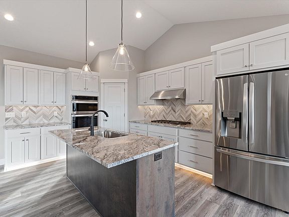 5th image of 529 Chapman Hills Ct