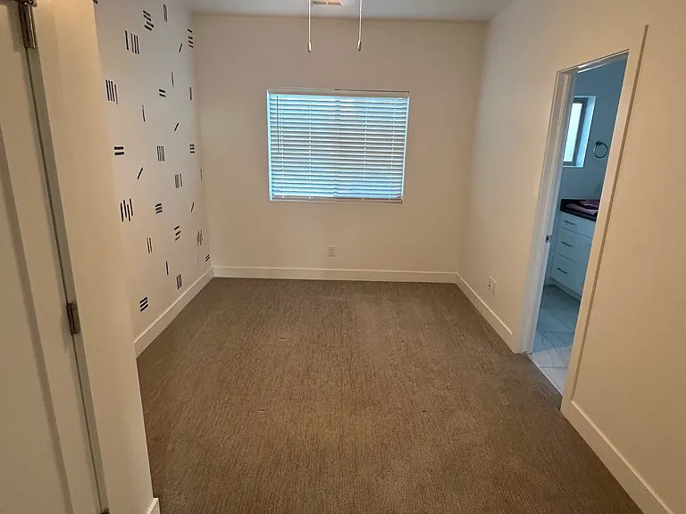 2203 N 525 W — Photo 16