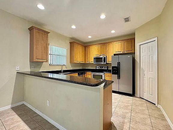 2nd image of 1270 Clove Dr