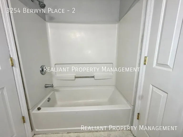 3254 Berwyn Pl #2 — Photo 8