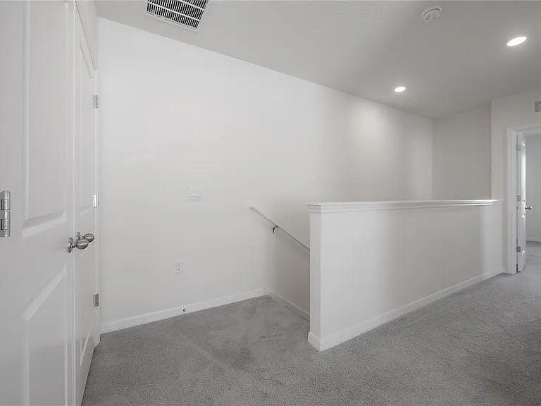 16701 Maude Dr — Photo 27