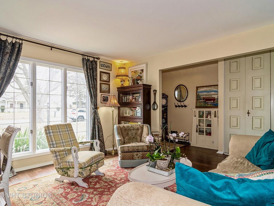 343 Boulder Hill Pass, Oswego, IL 60543 Zillow