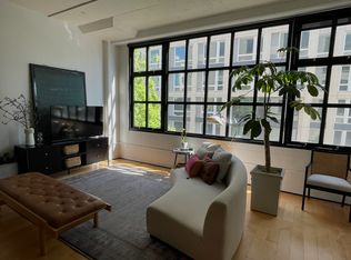 1400 NW Irving St, Portland, OR