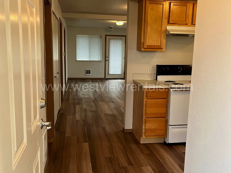 135-139 Prince Ave — Photo 362