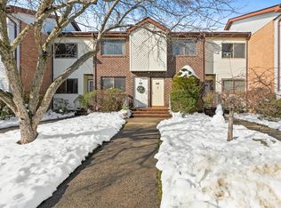 3712 Birchwood Ct, North Brunswick, NJ 08902