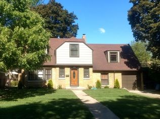 6838 N Knox Ave, Lincolnwood, IL