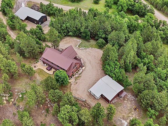 3rd image of 20151 Saddle Ct