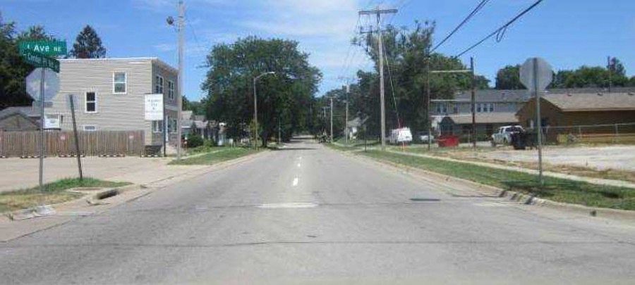2nd image of 1138 Center Point Rd NE