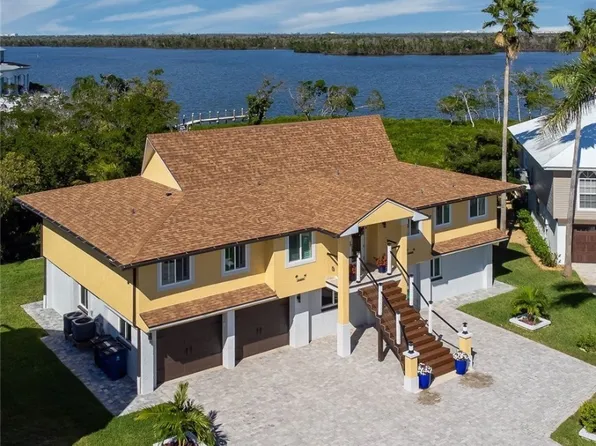 21520/522 Indian Bayou Dr, Fort Myers Beach, FL 33931