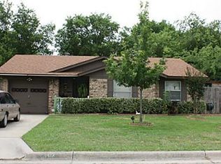 1412 Nila Dr, Gainesville, TX 76240