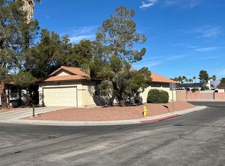 6412 Pearcrest Rd, Las Vegas, NV 89108