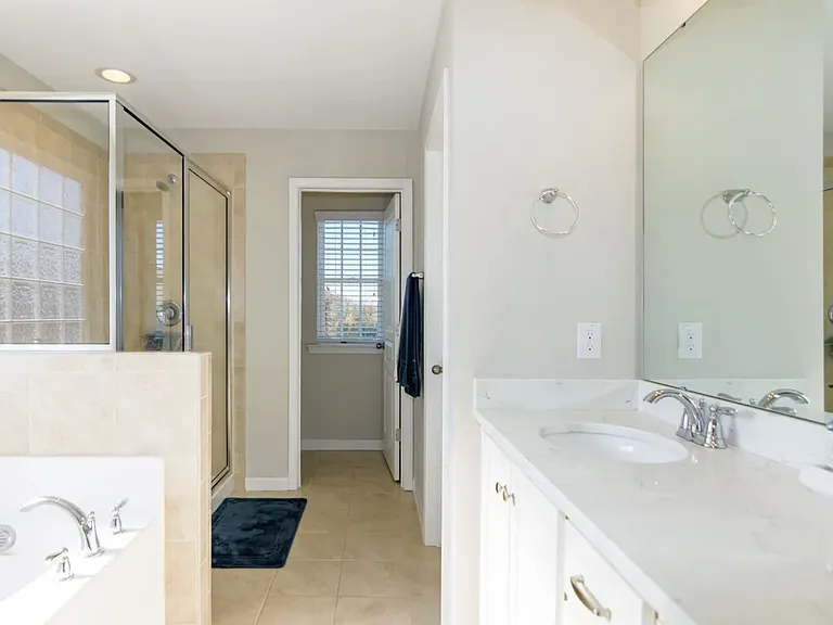 1106 Bromby Ave — Photo 8