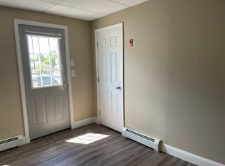 17 Maple Ave, Rutland, MA 01543