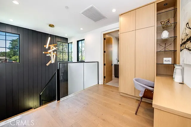 5150 Beeman Ave — Photo 25