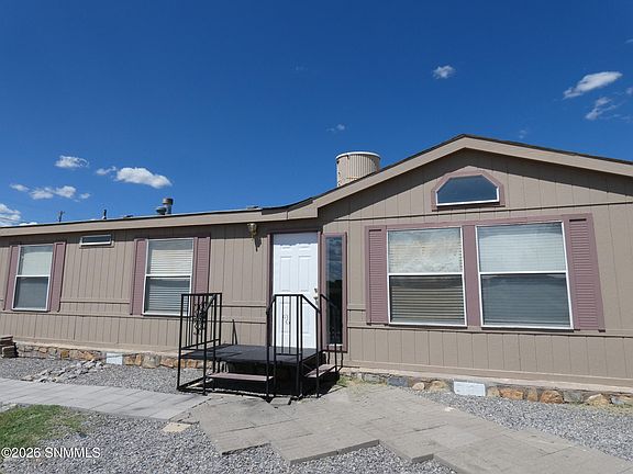 3rd image of 3502 Los Encinos St