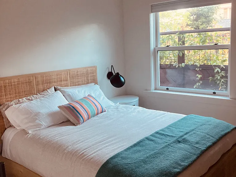 128 Minnie St #A — Photo 4