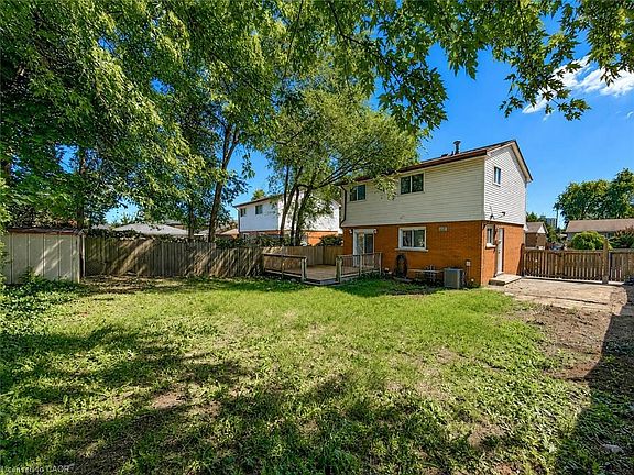 4th image of 14 Kirkland Ave