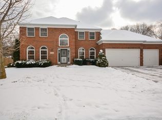 1100 Crestview Dr, Batavia, IL 60510
