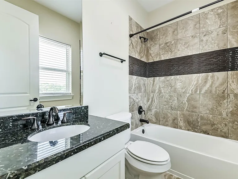11115 Olympia Dr — Photo 31