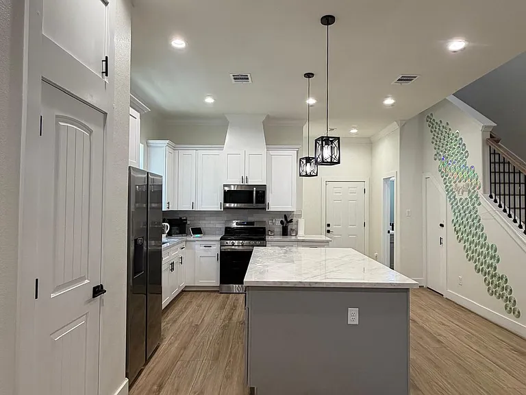 3321 McGowen St — Photo 12