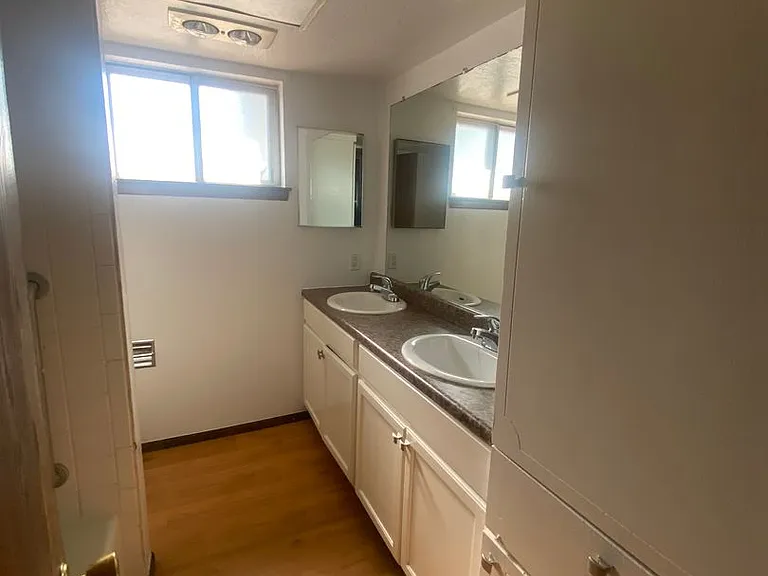 1733 Aspen Ave — Photo 6