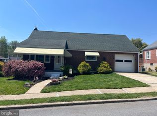 2040 Dennis Dr, Reading, PA 19601