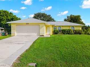 2127 NE 24th Ter, Cape Coral, FL 33909