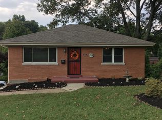 1621 Whippoorwill Rd, Louisville, KY 40213