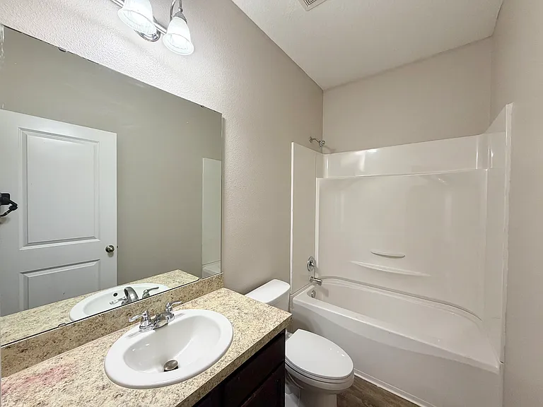 1136 Roberta Rd — Photo 23