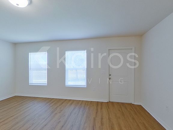 2nd image of 4418 NE 22nd Ave