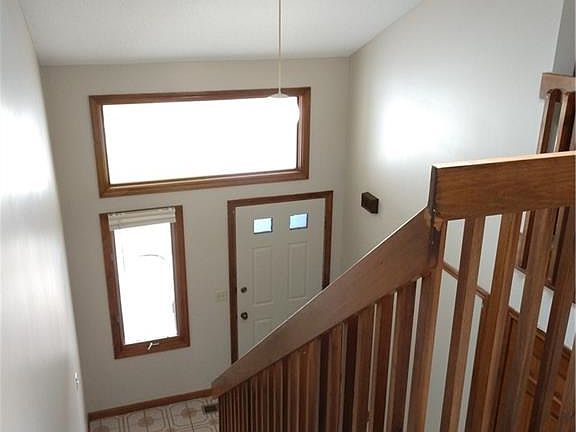 3rd image of 3 Foncine Ln #4