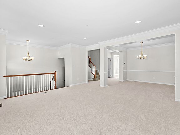 Family room/dining room combo