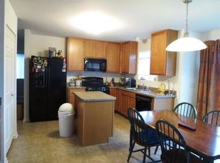 11332 61st St, Kenosha, WI 53142