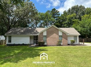 3815 Clubview Dr, Memphis, TN 38125