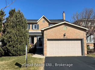 1615 Sir Montys Dr, Mississauga, ON L5N 4R1