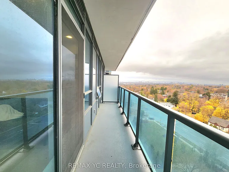 7165 Yonge St #1007 — Photo 16
