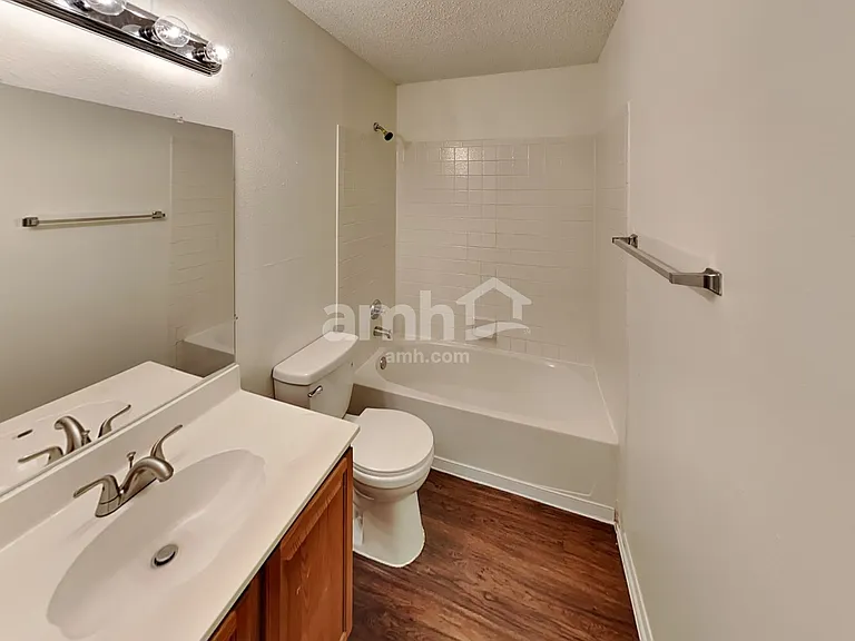 8135 Chestnut Manor Dr — Photo 14