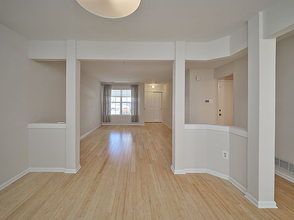 3rd image of 509 Waterford Ct #82