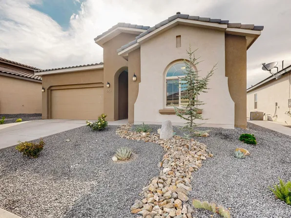 688 Amatista Loop SE, Rio Rancho, NM 87124