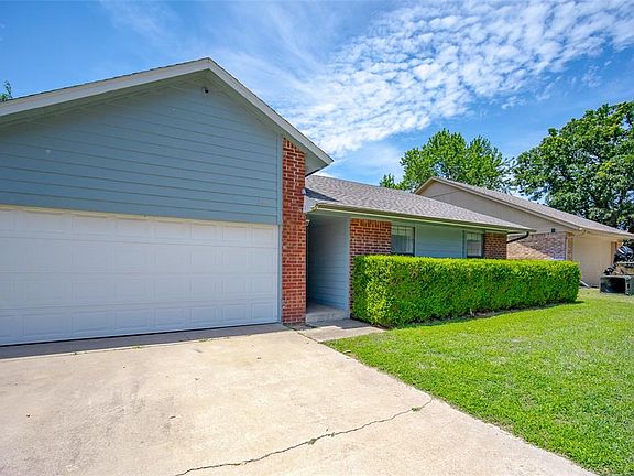 3rd image of 3608 Peregrine Dr