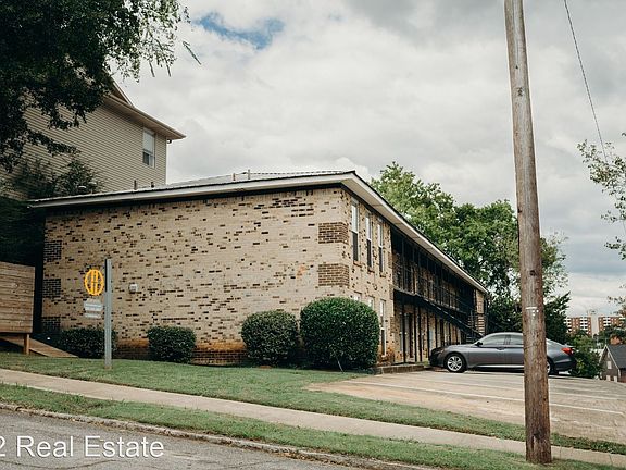 3rd image of 1332 14th Ave S APT A