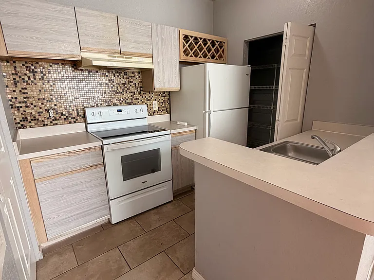 2674 Robert Trent Jones Dr #323 — Photo 7