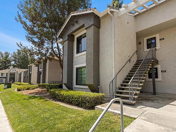 2nd image of 14930 Avenida Venusto Unit 110