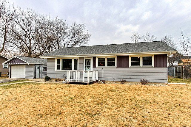 1st image of 25424 W Lincoln Dr