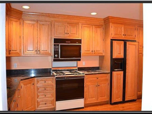 5th image of 367 Stiles Ct