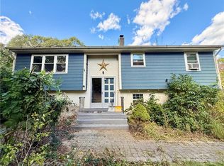 252 Juniper Rd, South Kingstown, RI 02879
