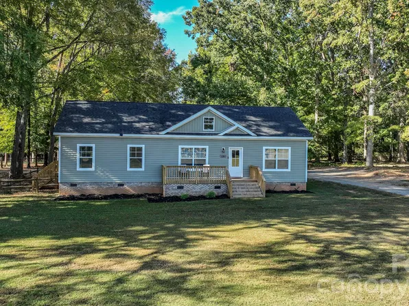2540 Oakspring Rd, Matthews, NC 28104